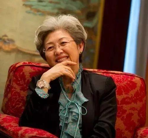 郝时远和傅莹女儿照片,家族风采与青春魅力